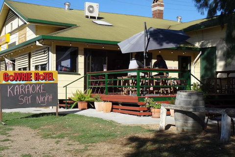 Gowrie Hotel Motor Inn - Accommodation Southport 4