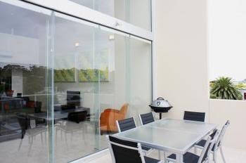 Harbour Views - Accommodation Southport 2