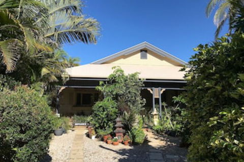 Tallow Beach Motel - Southport Accommodation 0
