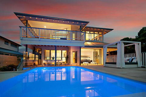 Vantage Over Byron - Southport Accommodation 5