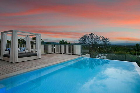 Vantage Over Byron - Southport Accommodation 1