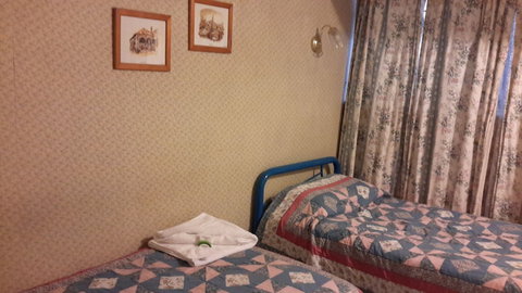 Annies Shandon Inn - Accommodation Southport 2