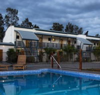 Novena Palms Motel - Southport Accommodation