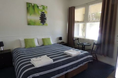 Calder Family Motel - Southport Accommodation 0