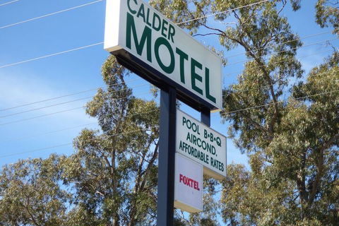 Calder Family Motel - Southport Accommodation 3