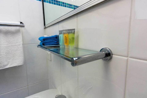 Bay Executive Motel - Accommodation Southport 1