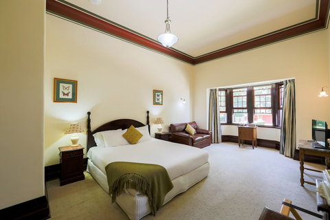 Petersons Armidale Winery & Guesthouse - Accommodation Southport 6