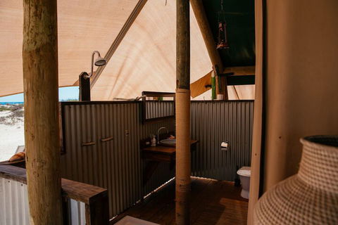 Sal Salis - Southport Accommodation 4