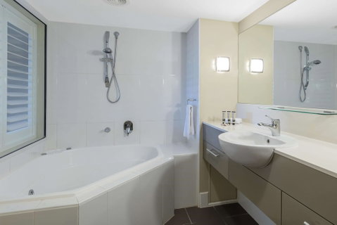 Oaks Hervey Bay Resort And Spa - Southport Accommodation 2