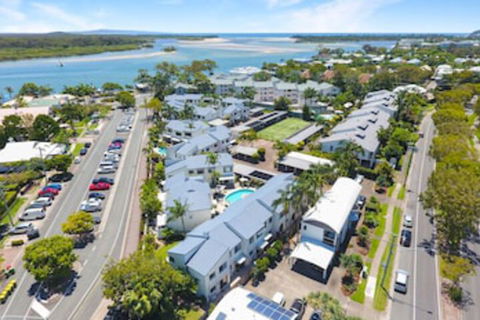 Noosa Place Resort - Southport Accommodation 0