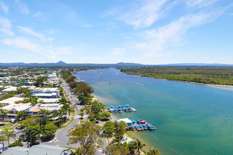 Noosa Place Resort - Southport Accommodation 2