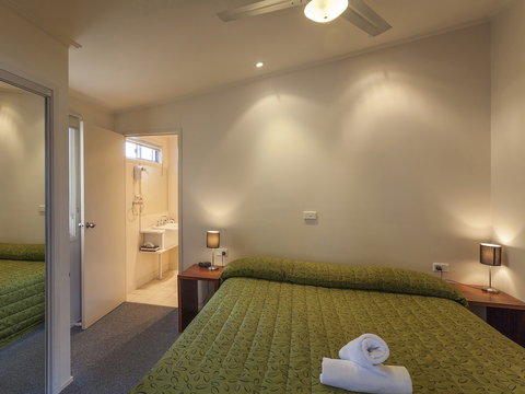 NRMA Eastern Beach Holiday Park - Accommodation Southport 2