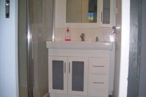 Copper Lantern Motel - Accommodation Southport 2