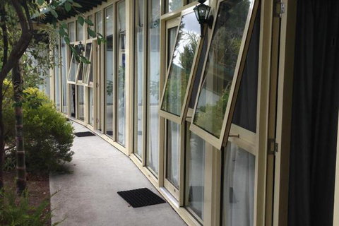 Copper Lantern Motel - Accommodation Southport 5