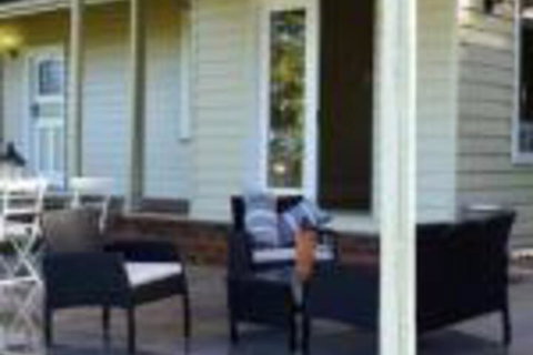 Eagles View Bed & Breakfast - Accommodation Southport 0