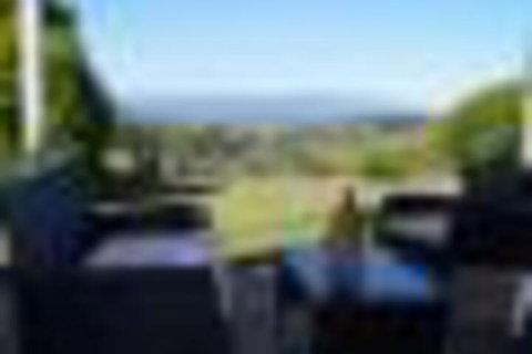 Eagles View Bed & Breakfast - Accommodation Southport 4