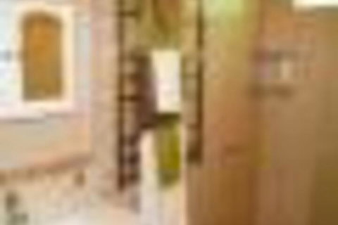 Eagles View Bed & Breakfast - Accommodation Southport 5