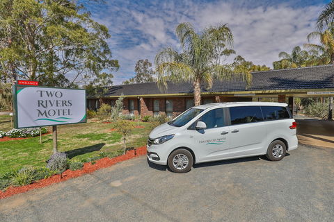 Two Rivers Motel - Southport Accommodation 0