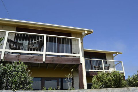 Loch Ard Motor Inn - Southport Accommodation 2