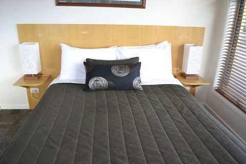 Loch Ard Motor Inn - Southport Accommodation 7