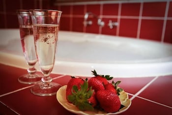 65 Main Daylesford - Hepburn Springs - Southport Accommodation 3