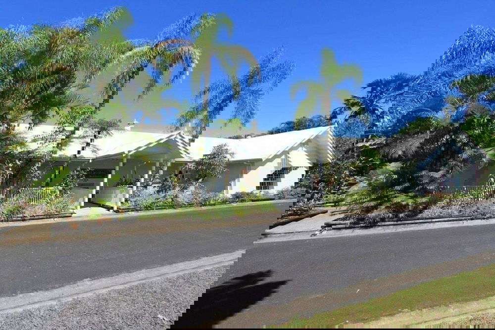 Cardstone QLD Southport Accommodation