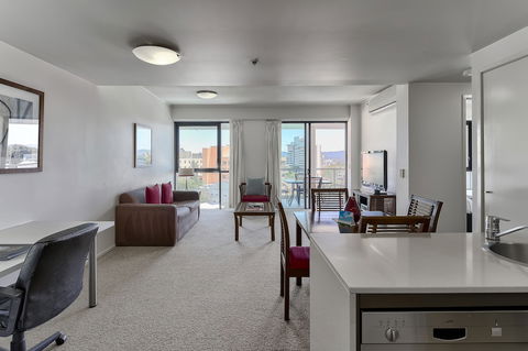 Flynn Brisbane - Southport Accommodation 2