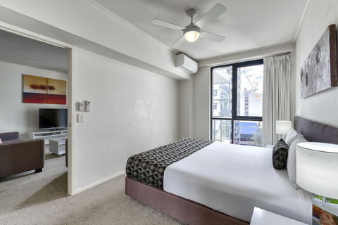 Flynn Brisbane - Southport Accommodation 6