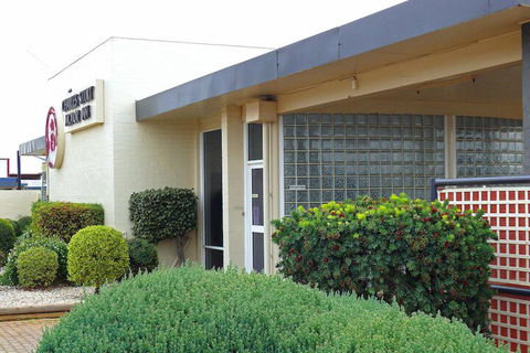 Charles Sturt Motor Inn West Wyalong - Southport Accommodation 1