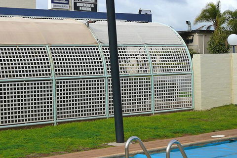 Charles Sturt Motor Inn West Wyalong - Southport Accommodation 7