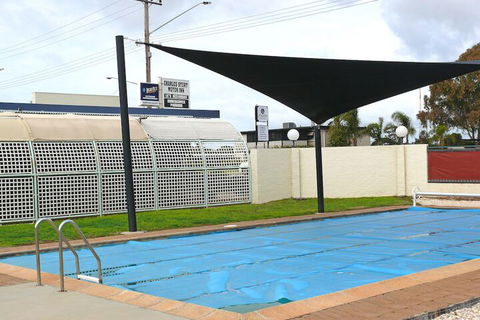 Charles Sturt Motor Inn West Wyalong - Southport Accommodation 6