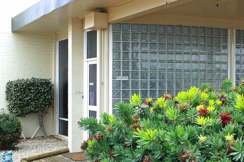 Charles Sturt Motor Inn West Wyalong - Southport Accommodation 2