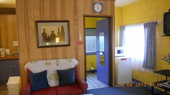 Summer's Rest Units - Accommodation Southport 5