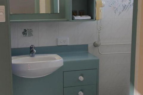 Caloundra Suncourt Motel - Southport Accommodation 3