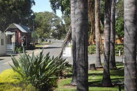 West Wyalong Caravan Park - Accommodation Southport 6