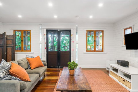 A PERFECT STAY - Longhouse - Accommodation Southport 5