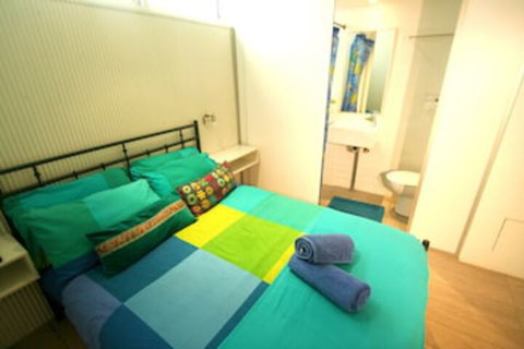 Original Backpackers - Southport Accommodation 0