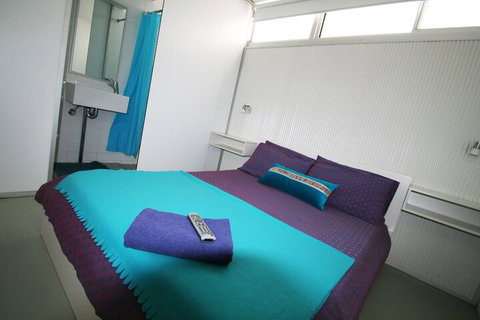 Original Backpackers - Southport Accommodation 4