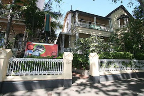 Original Backpackers - Southport Accommodation 1
