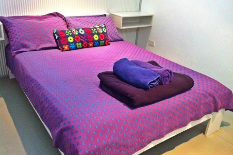 Original Backpackers - Southport Accommodation 7