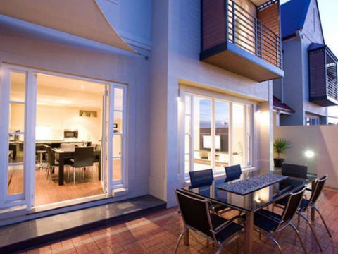 Precinct On Jardine Accommodation - Southport Accommodation 2