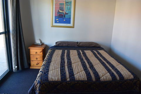 The African Reef - Southport Accommodation 1