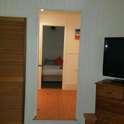 Joes Waterhole Hotel - Accommodation Southport 4