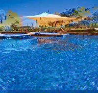 Paradise Lakes Motel - Southport Accommodation