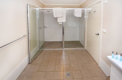 Mackellar Motel - Southport Accommodation 6