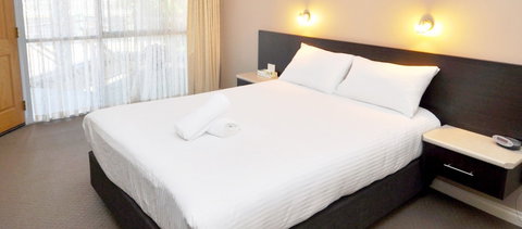 Hilton Motel - Accommodation Southport 4