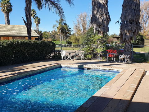 McNevin's Tamworth Motel - Southport Accommodation 3
