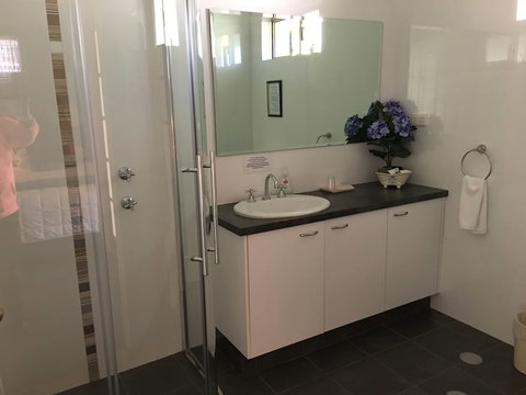 Armadale Cottage Bed & Breakfast - Accommodation Southport 4