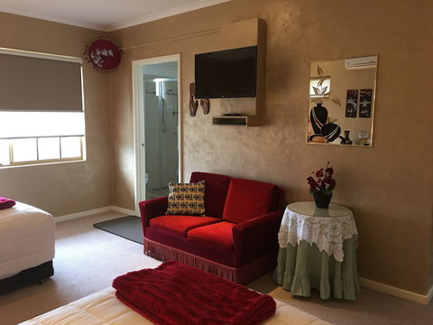 Armadale Cottage Bed & Breakfast - Accommodation Southport 3