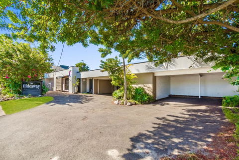 Hideaway Noosa Men Only Beach Resort - Southport Accommodation 2